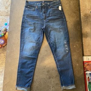 12/31 Gap Denim NEW! High rise true skinny ankle